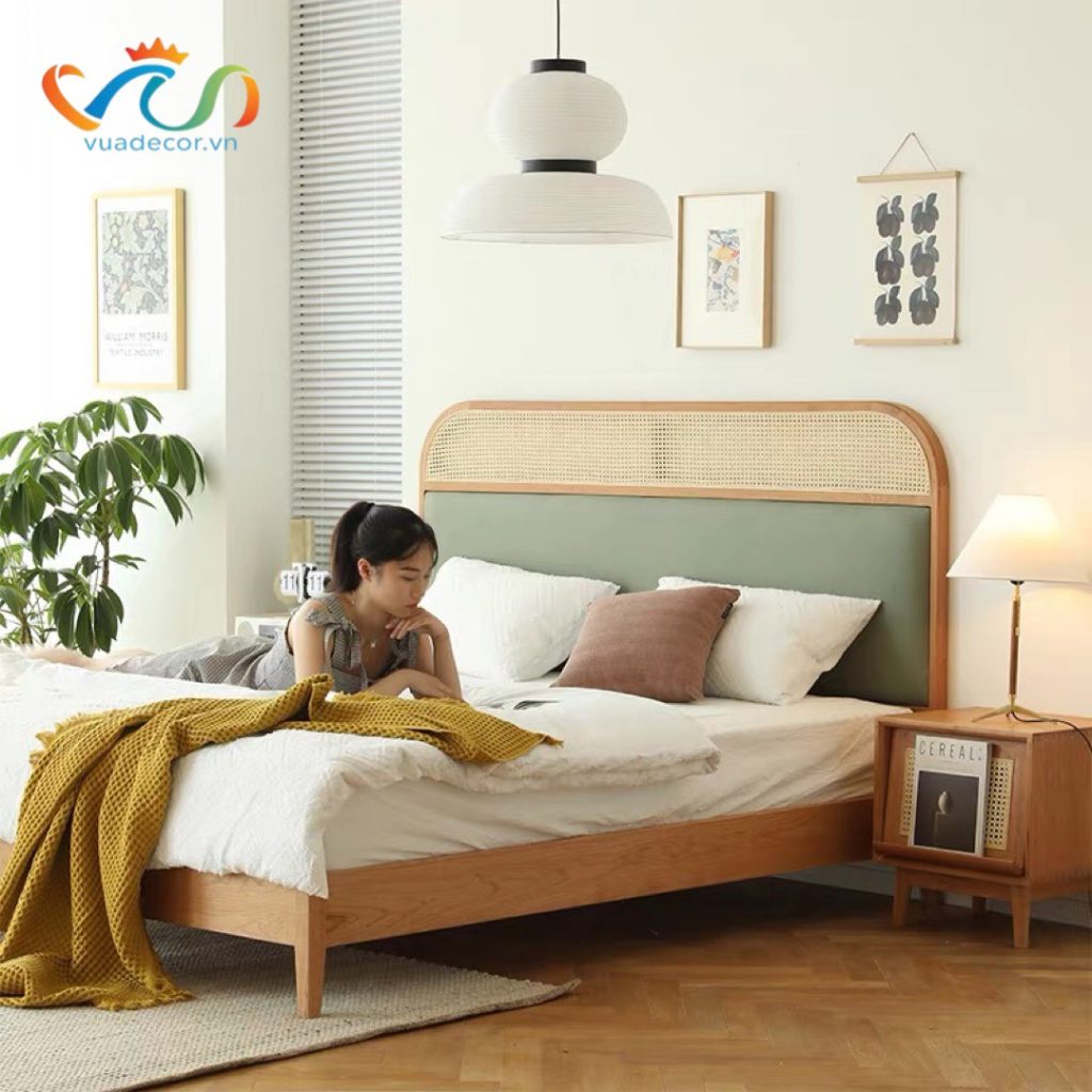 Giường ngủ Gỗ tự nhiên phối mây ốp đệm da VG02