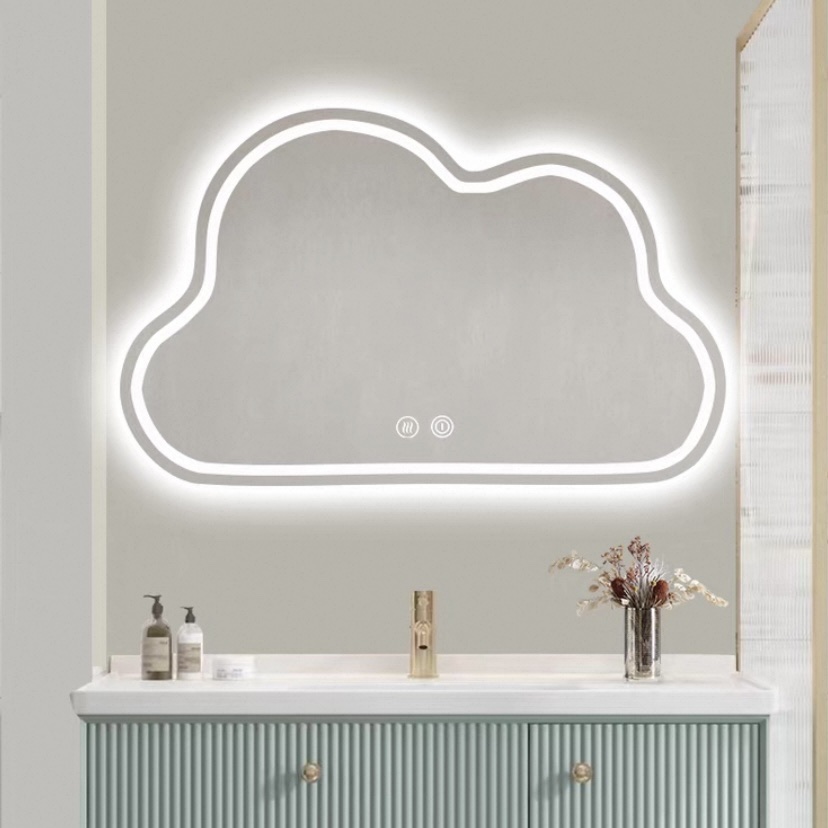 guong-decor-hinh-may-led-cach