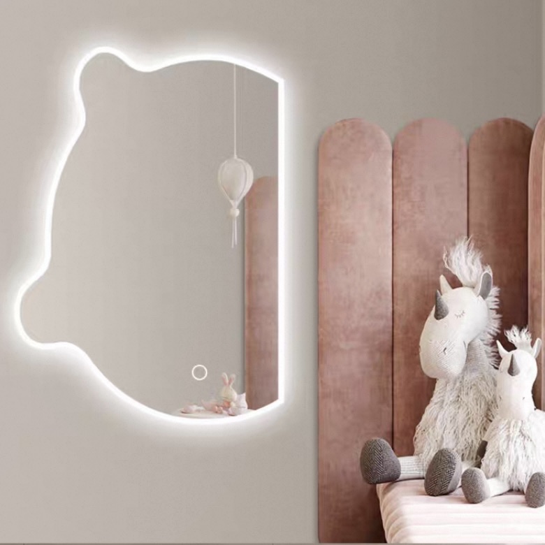 guong-decor-dau-gau-led-cach-tran-vien