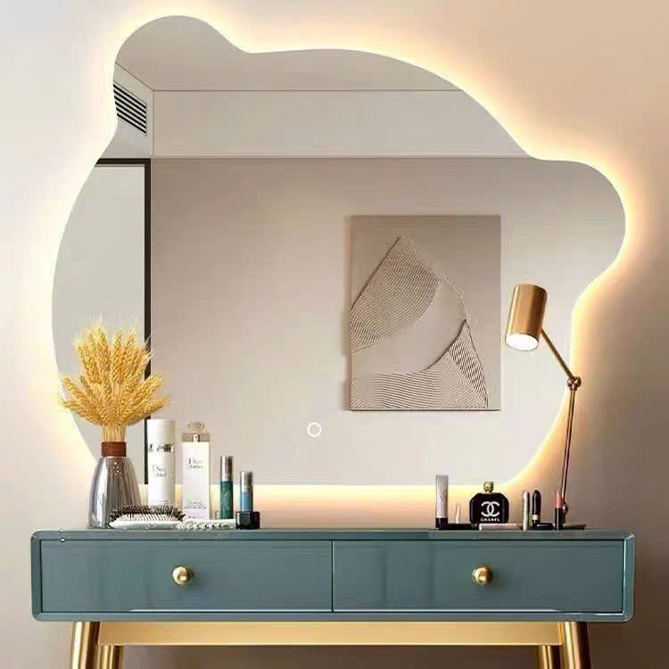 guong-decor-hinh-dau-gau-led-cam-ung-hat